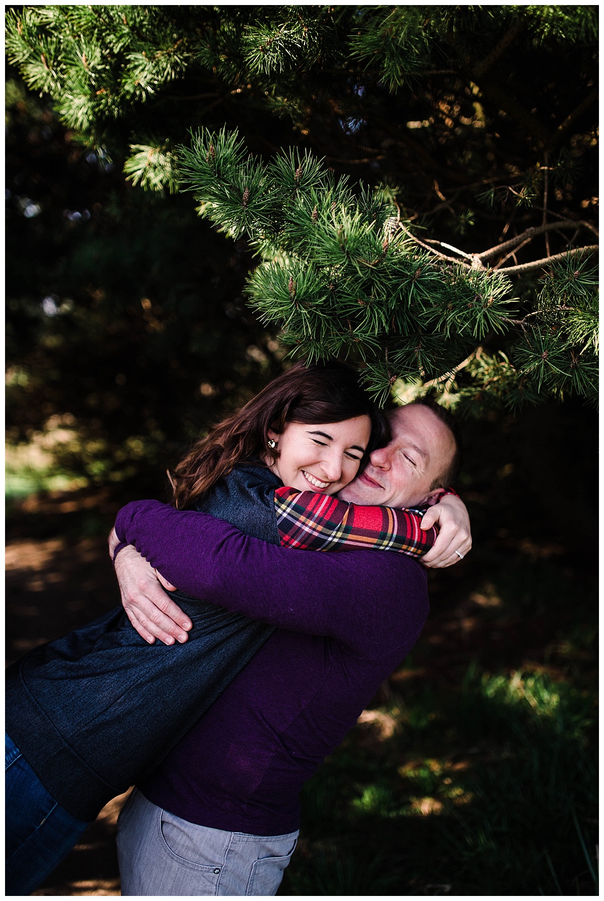  offbeat bride, discovery park, seattle engagement, seattle bride and groom, engagement session, julia kinnunen photography, destination wedding, seattle wedding, wedding photography, newlyweds, adventure session