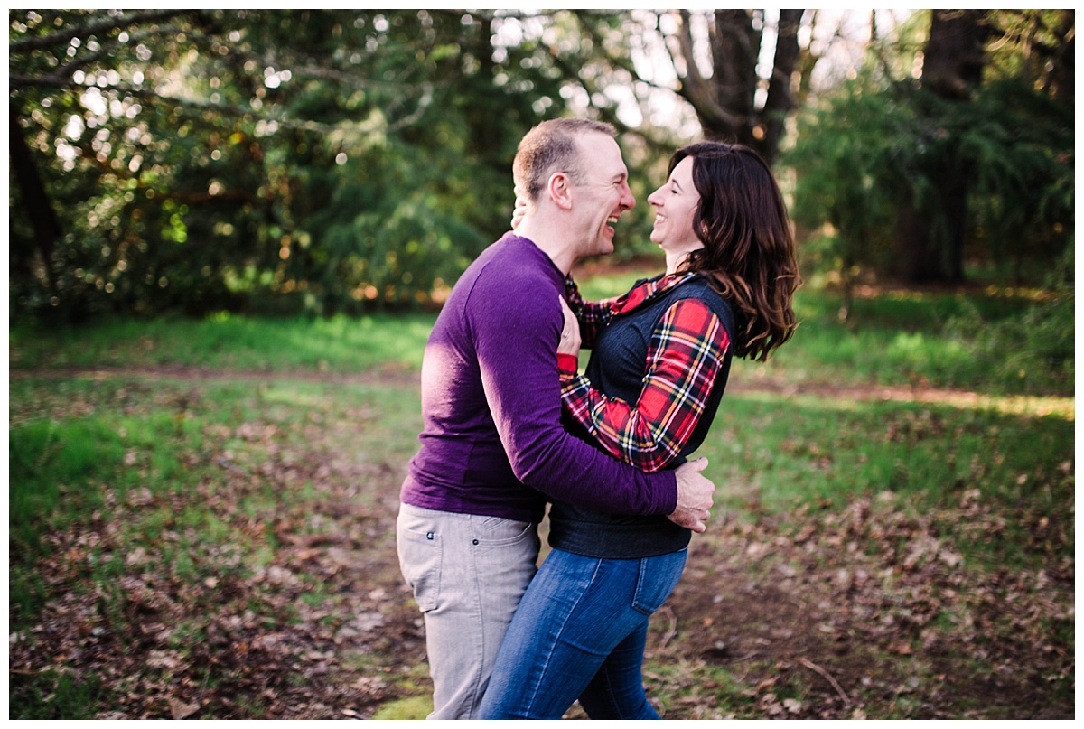  offbeat bride, discovery park, seattle engagement, seattle bride and groom, engagement session, julia kinnunen photography, destination wedding, seattle wedding, wedding photography, newlyweds, adventure session