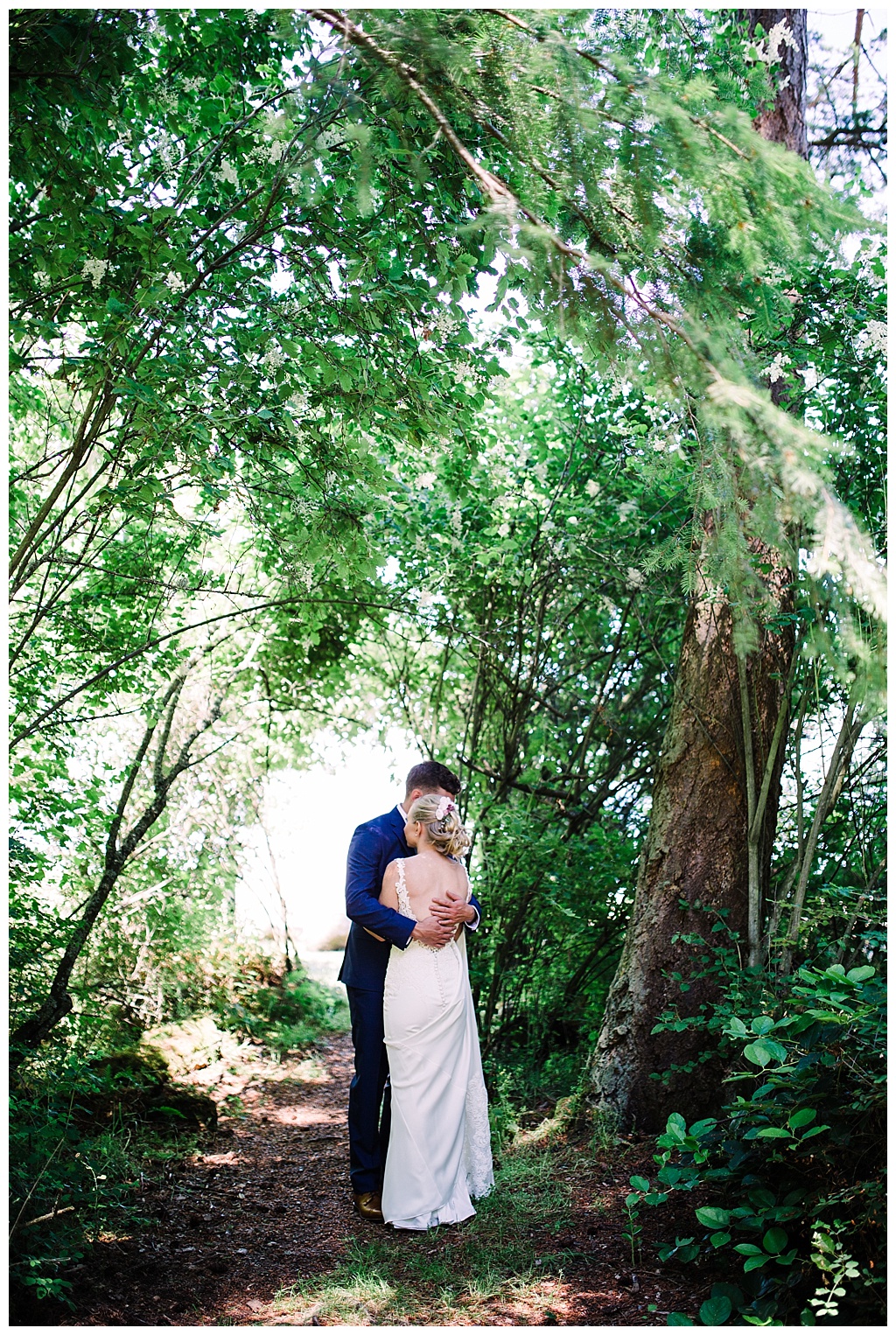 offbeat bride, intimate wedding, adventure wedding, guemes island resort, beachfront wedding, guemes island wedding, seattle engagement, seattle bride, seattle groom, engagement session, julia kinnunen photography, destination wedding, seattle wedding, wedding photography, newlyweds, diy wedding, flying anchor event design, first look