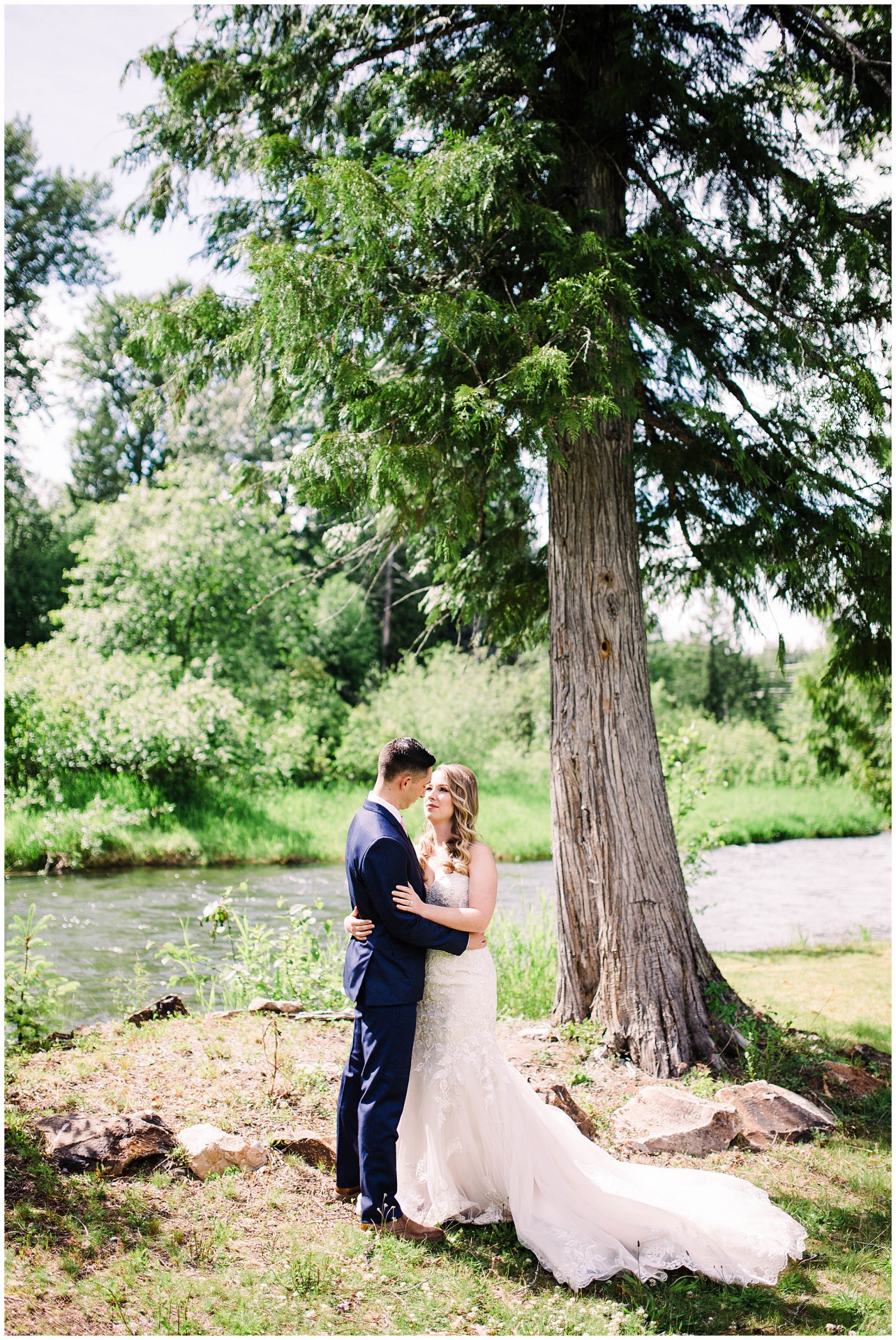 Julia Kinnunen photography, seattle wedding photographer, seattle engagement photographer, pnw wedding photographer, seattle portrait photographer, seattle elopement photographer, pnw elopement photographer, seattle couples photos, real life couples, seattle wedding planner, seattle wedding coordinator, offbeat bride, urban wedding, urban engagement photos, newlyweds, bride and groom, destination wedding, destination wedding photographer, adventure seekers, cabin creek lodge wedding, cabin creek lodge wedding photographer