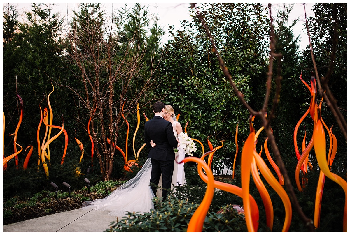 julia kinnunen photography, destination wedding, black tie wedding, seattle wedding, wedding photography, bride, groom, newlyweds, offbeat bride, Chihuly garden and glass, formal wedding, evening wedding