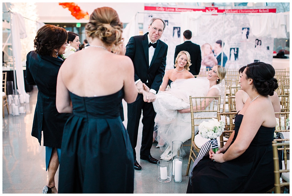 julia kinnunen photography, destination wedding, black tie wedding, seattle wedding, wedding photography, bride, groom, newlyweds, offbeat bride, Chihuly garden and glass, formal wedding, evening wedding