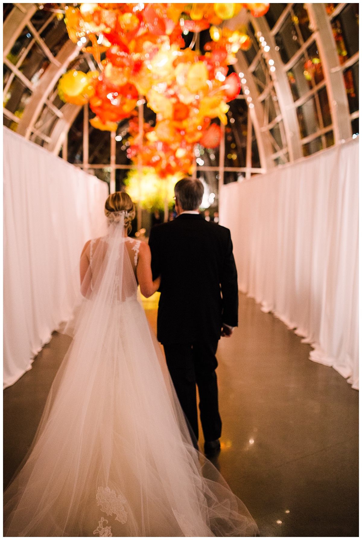 julia kinnunen photography, destination wedding, black tie wedding, seattle wedding, wedding photography, bride, groom, newlyweds, offbeat bride, Chihuly garden and glass, formal wedding, evening wedding