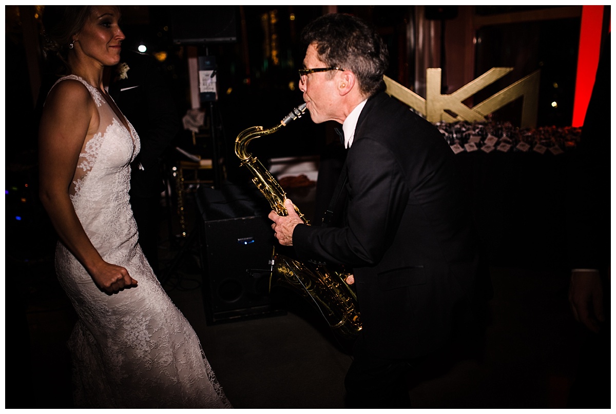 julia kinnunen photography, destination wedding, black tie wedding, seattle wedding, wedding photography, bride, groom, newlyweds, offbeat bride, Chihuly garden and glass, formal wedding, evening wedding