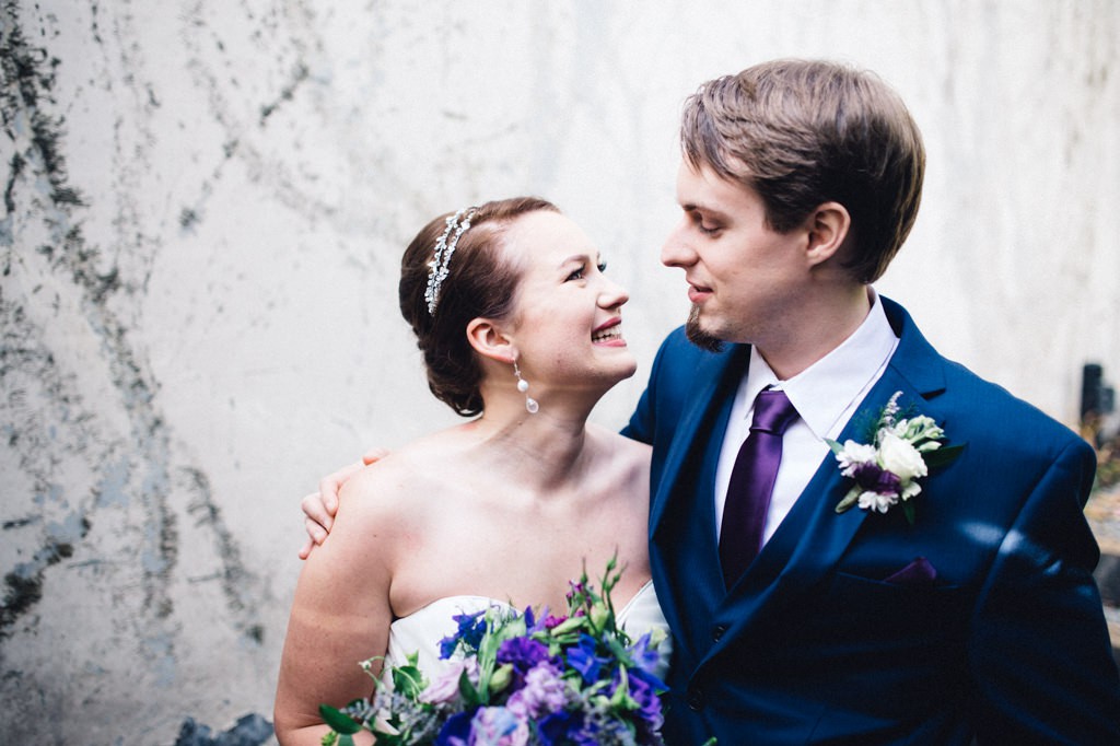 julia kinnunen photography, wedding, seattle, portrait, first look