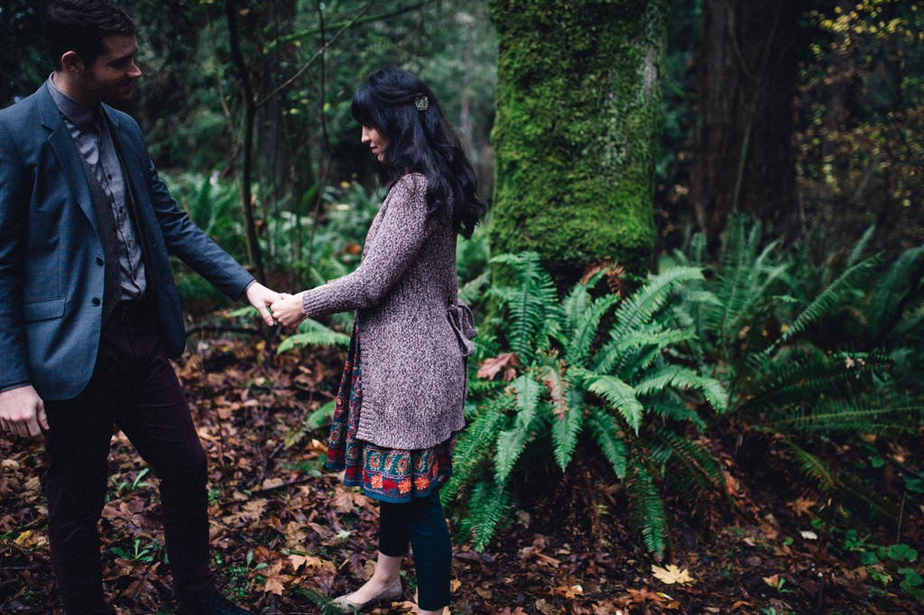 julia kinnunen photography, engagement, seattle, lincoln park, couple, fiance