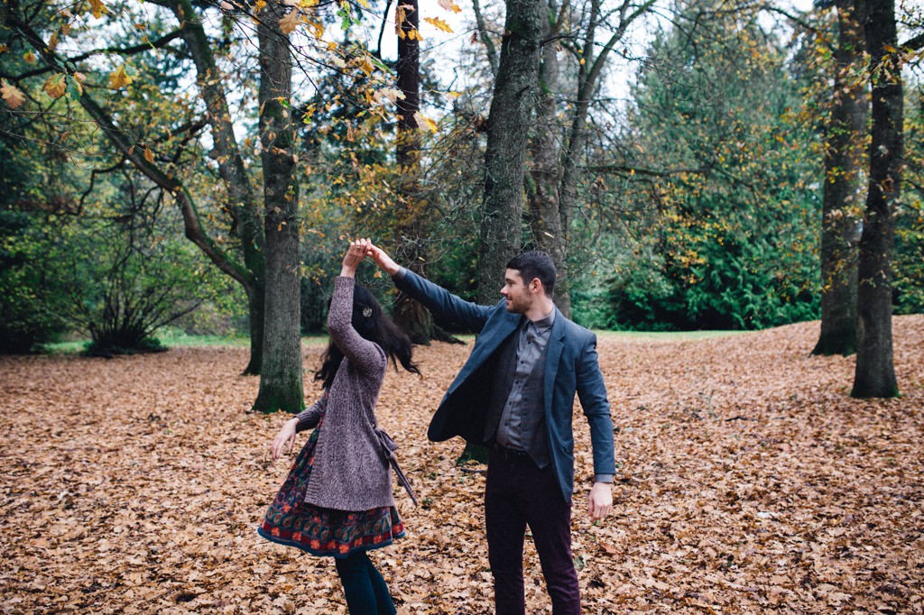 julia kinnunen photography, engagement, seattle, lincoln park, couple, fiance