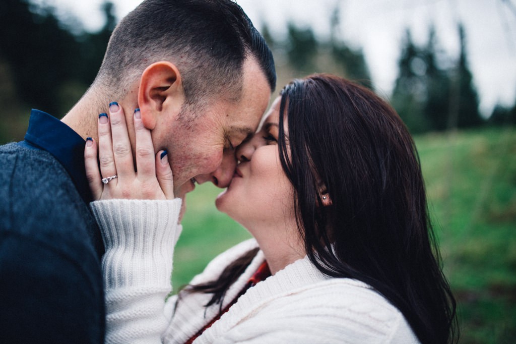 julia kinnunen photography, seattle, engagement photos, couple, family portrait, fall mini sessions