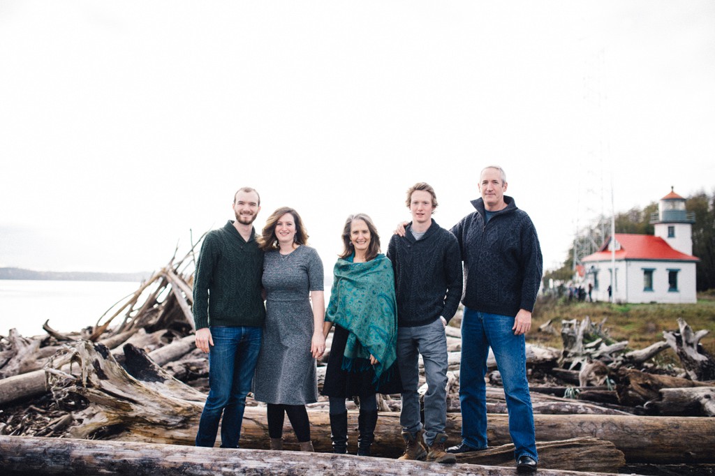 julia kinnunen photography, married life, seattle, holiday photos, couple, family portraits