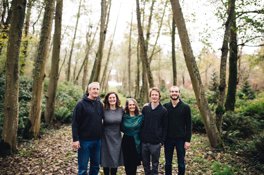 julia kinnunen photography, married life, seattle, holiday photos, couple, family portrait