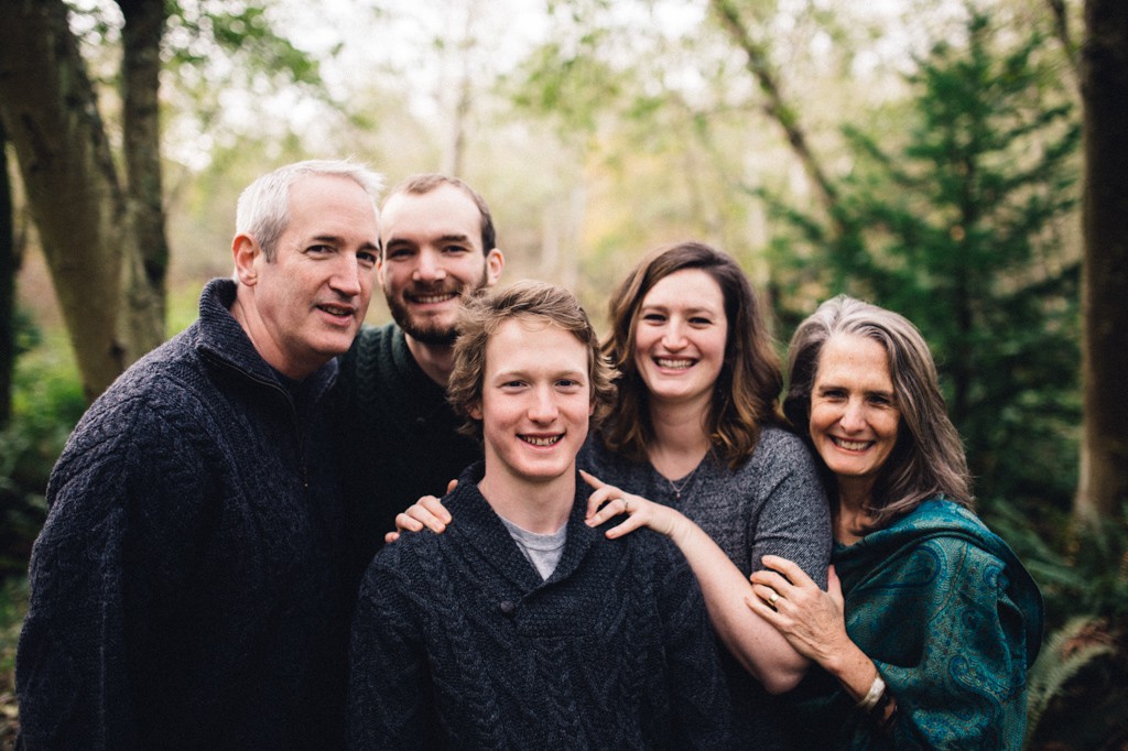 julia kinnunen photography, married life, seattle, holiday photos, couple, family portrait