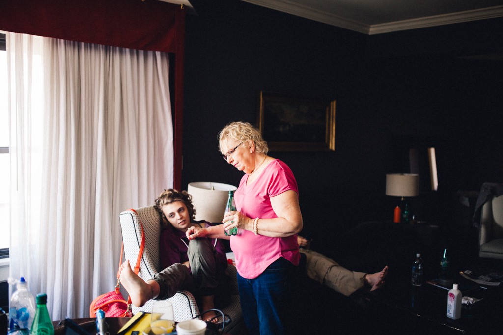 julia kinnunen photography, wedding, seattle, getting ready, hotel sorrento, same sex wedding