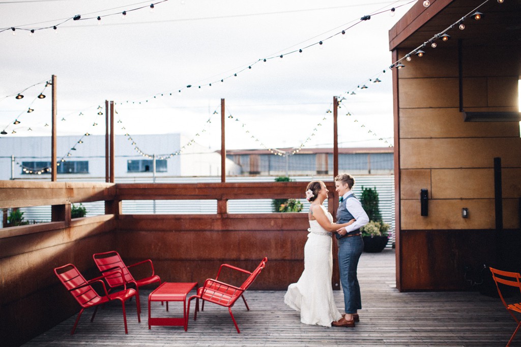 julia kinnunen photography, wedding, seattle, reception, within sodo, same sex wedding