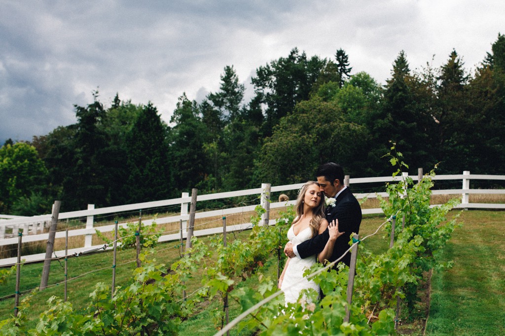 julia kinnunen photography, wedding, seattle, first look, portrait, delille cellar