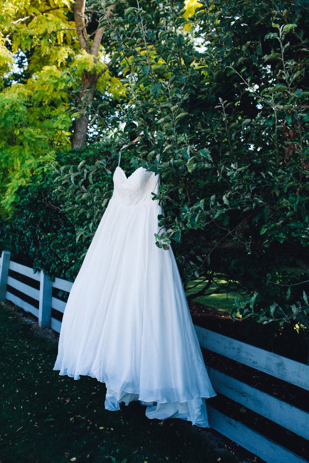 julia kinnunen photography, wedding, seattle, getting ready, maplehurst farm