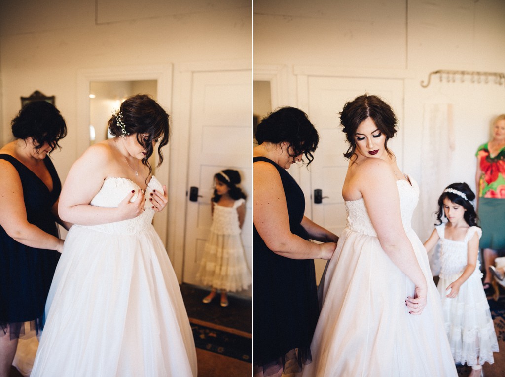 julia kinnunen photography, wedding, seattle, getting ready, maplehurst farm