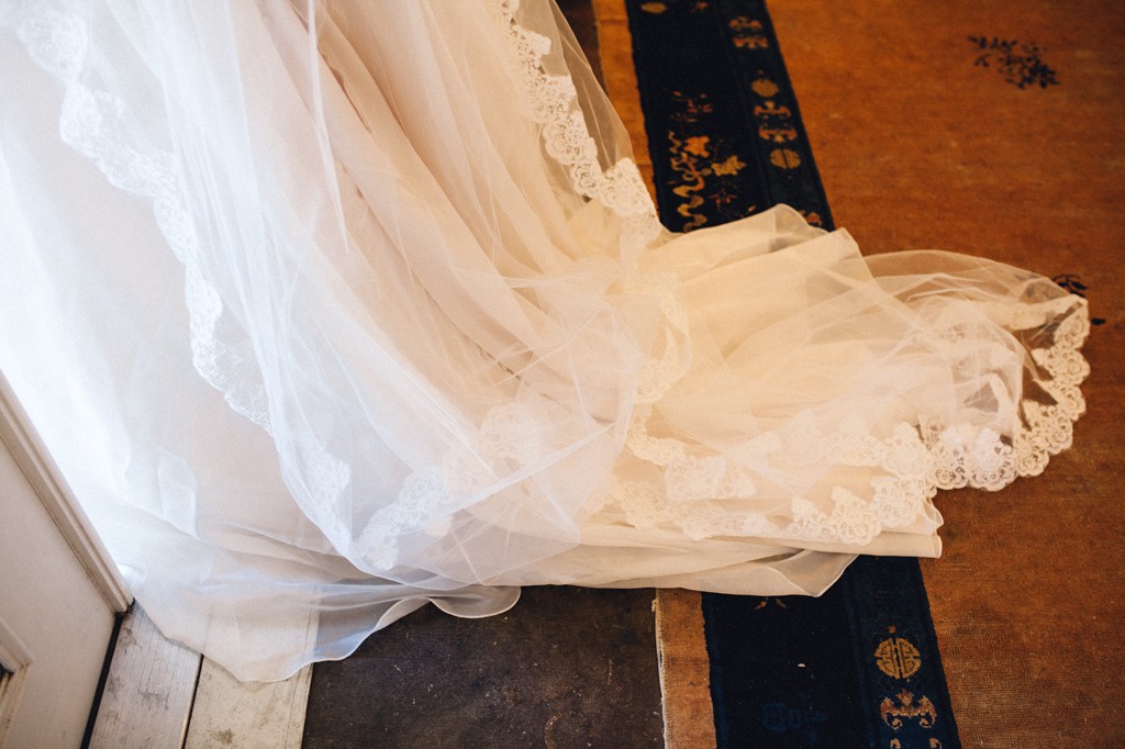 julia kinnunen photography, wedding, seattle, getting ready, maplehurst farm