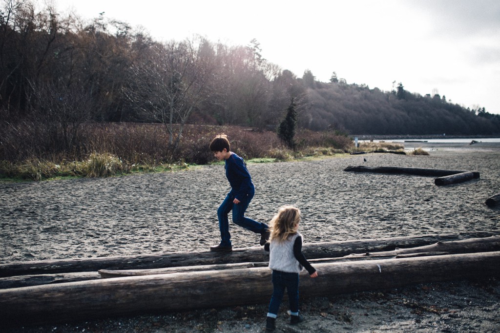 julia kinnunen photography, seattle, girl boss, lady boss, generations, holiday photos, couple, family portraits, kids, family photos, new years