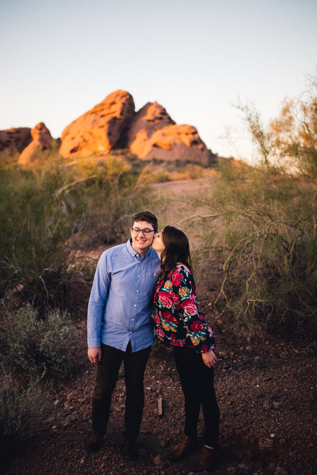 phoenix, travel photographer, seattle, portraits, wedding photographer, lovers, desert, sunshine, seattle