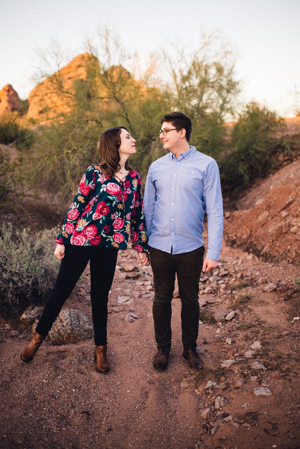 phoenix, travel photographer, seattle, portraits, wedding photographer, lovers, desert, sunshine, seattle