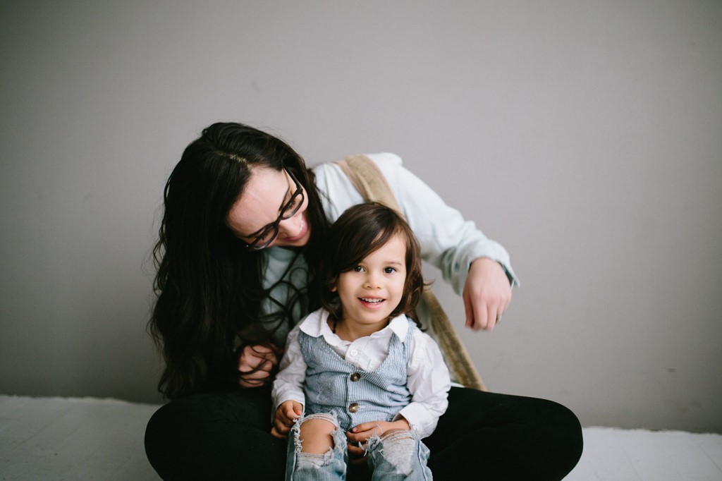 julia kinnunen photography, seattle, girl boss, lady boss, generations, studio sessions, family portraits, kids, family photos, mama and baby