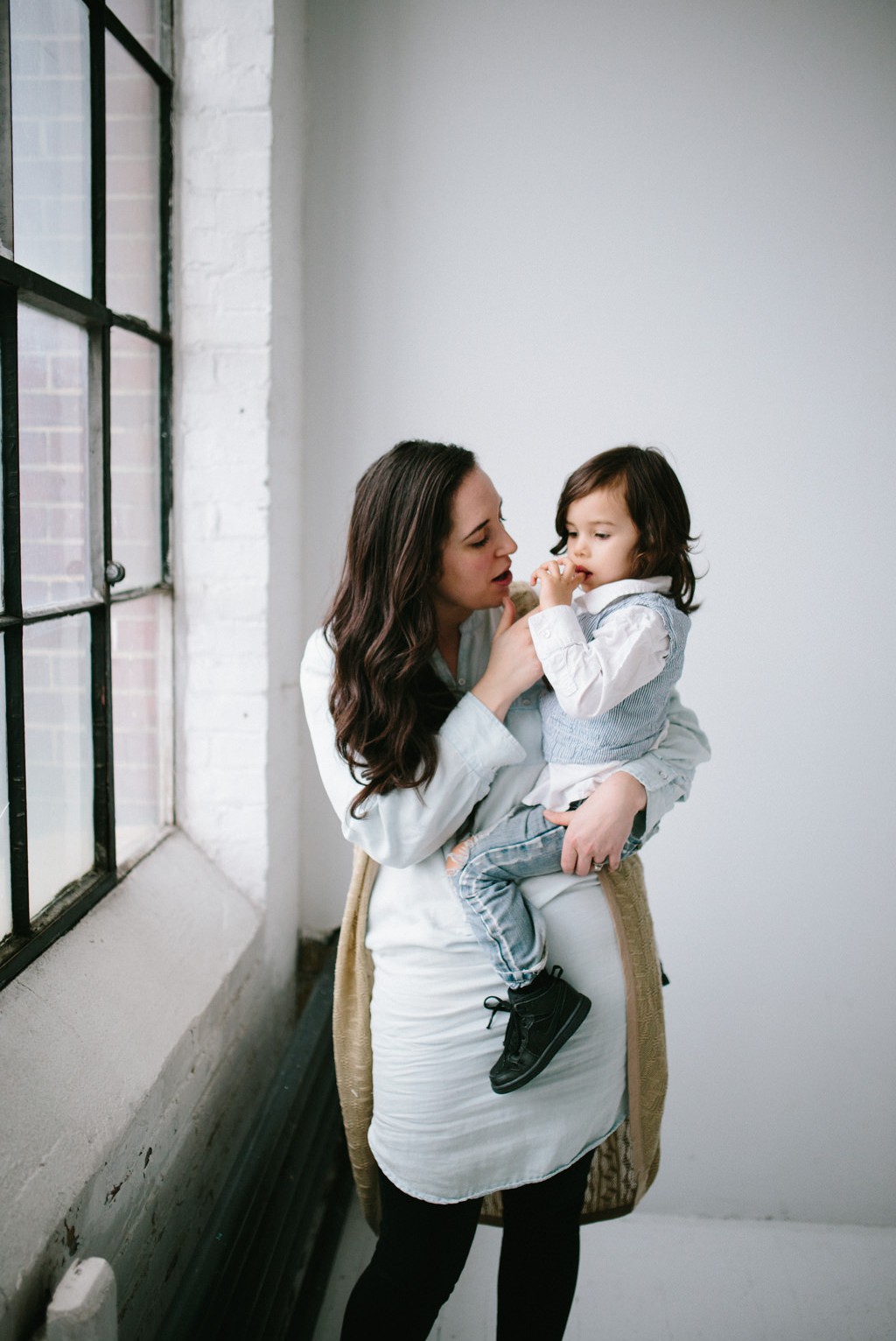 julia kinnunen photography, seattle, girl boss, lady boss, generations, studio sessions, family portraits, kids, family photos, mama and baby