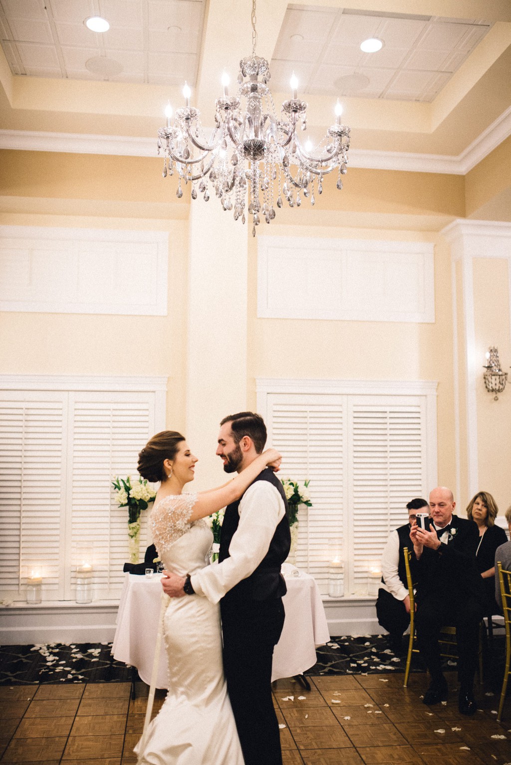 julia kinnunen photography, wedding, seattle, pacific northwest, seattle bride, reception, majestic inn and spa, first dance