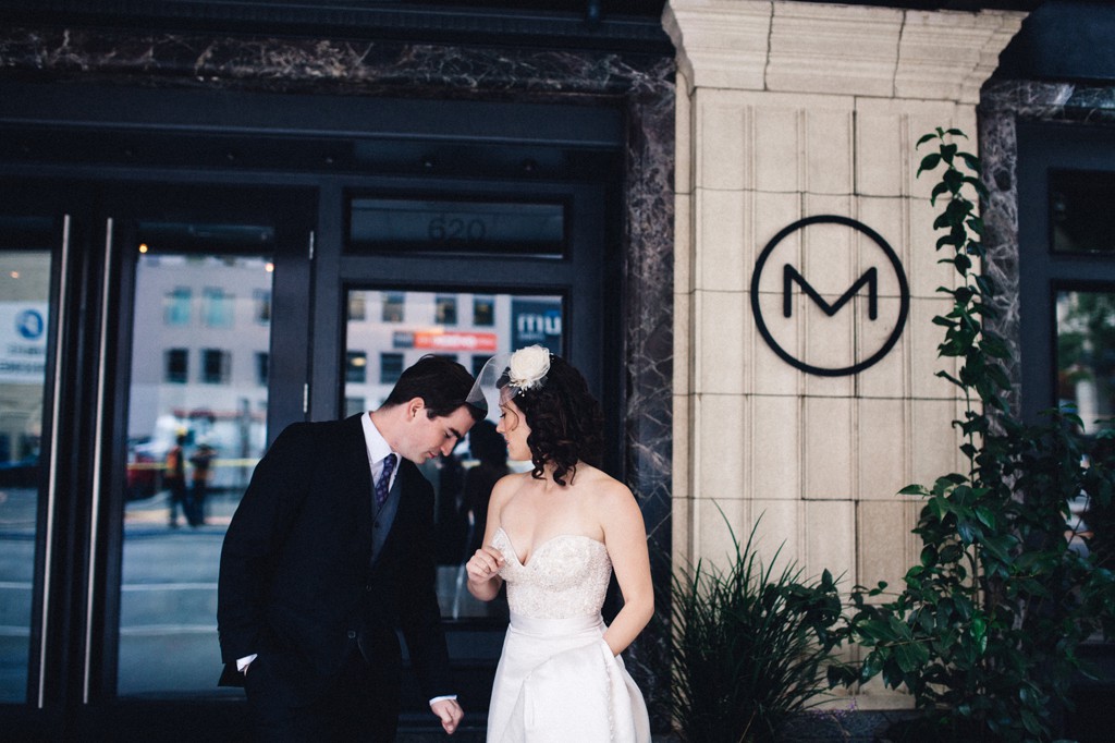 julia kinnunen photography, wedding, seattle, getting ready, pacific northwest, seattle bride, downtown seattle, urban wedding, first look