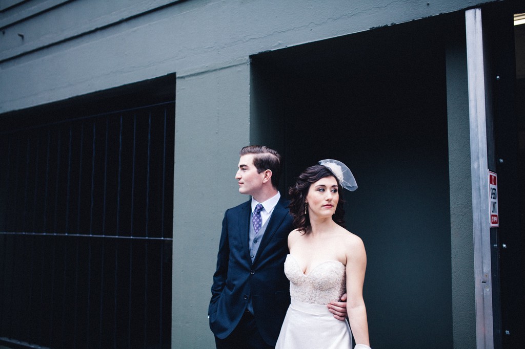 julia kinnunen photography, wedding, seattle, getting ready, pacific northwest, seattle bride, downtown seattle, urban wedding, first look