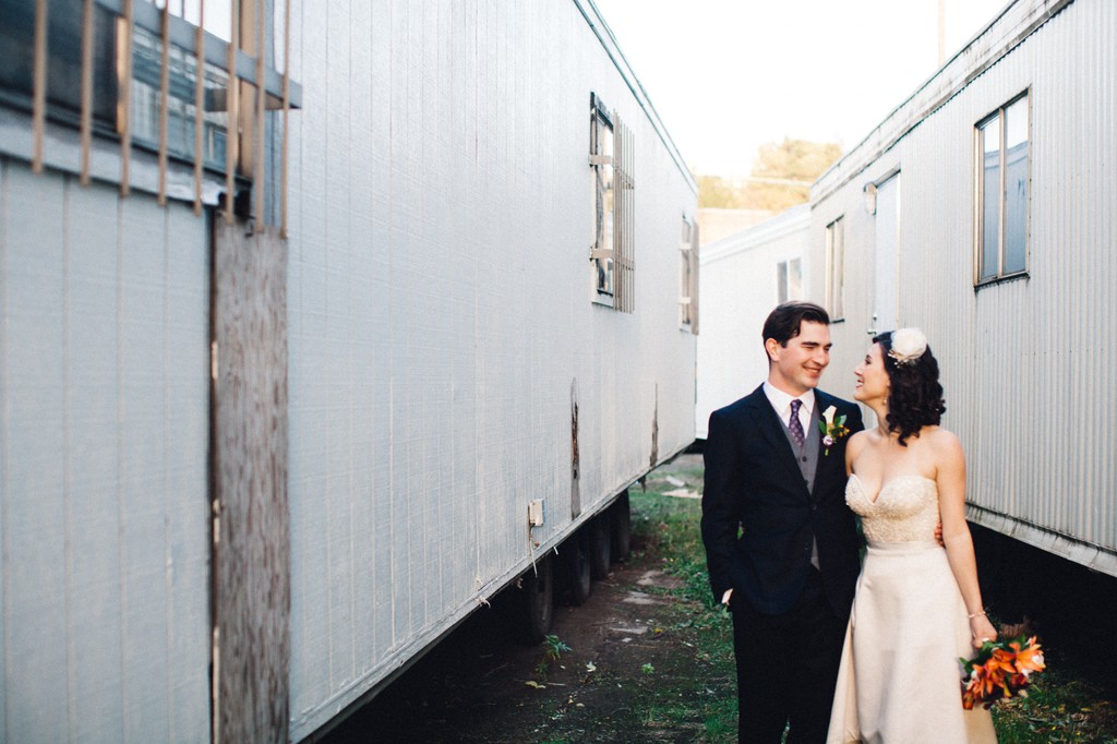 julia kinnunen photography, wedding, seattle, getting ready, pacific northwest, seattle bride, downtown seattle, urban wedding, portraits