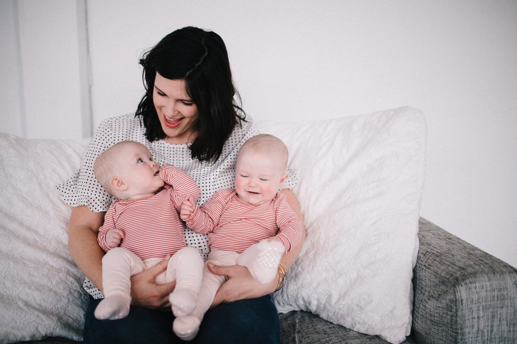 julia kinnunen photography, seattle, girl boss, lady boss, generations, studio sessions, family portraits, kids, family photos, mama and baby, identical twins, sisters