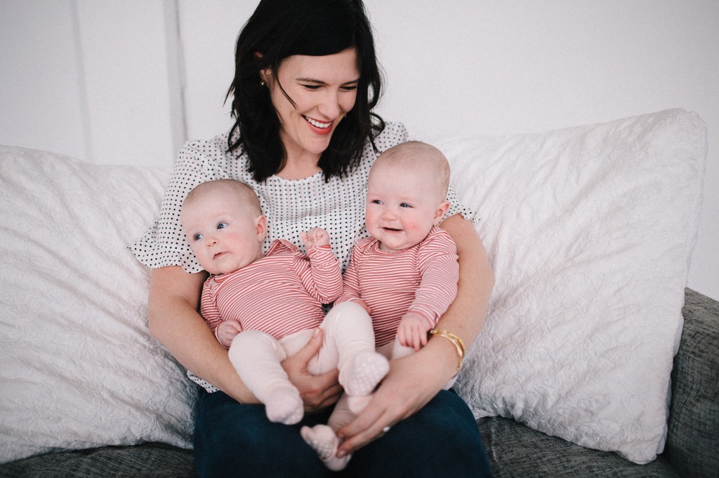 julia kinnunen photography, seattle, girl boss, lady boss, generations, studio sessions, family portraits, kids, family photos, mama and baby, identical twins, sisters