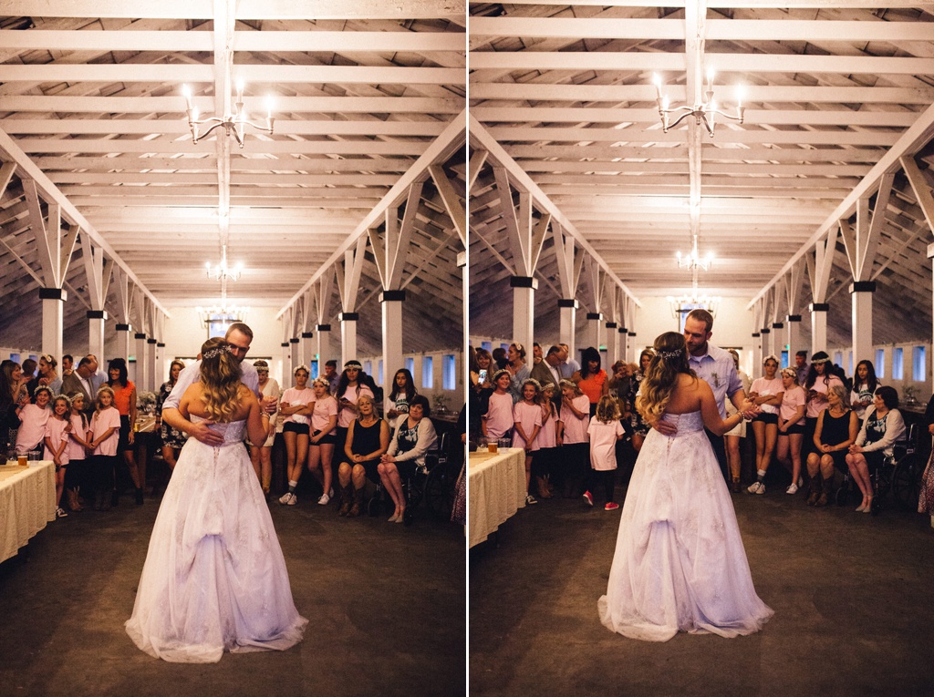 julia kinnunen photography, wedding, seattle, getting ready, pacific northwest, seattle bride, dairyland, rustic wedding, barn, reception