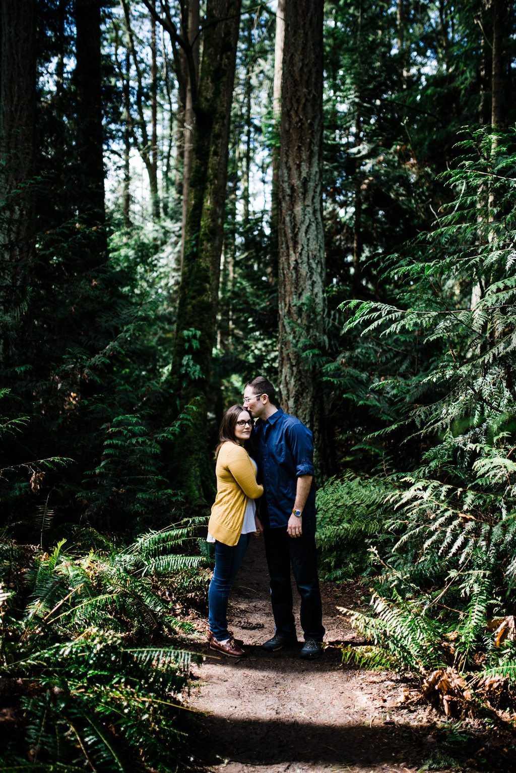 julia kinnunen photography, engagement photos, adventure, bastyr university, college sweethearts, hike, portraits