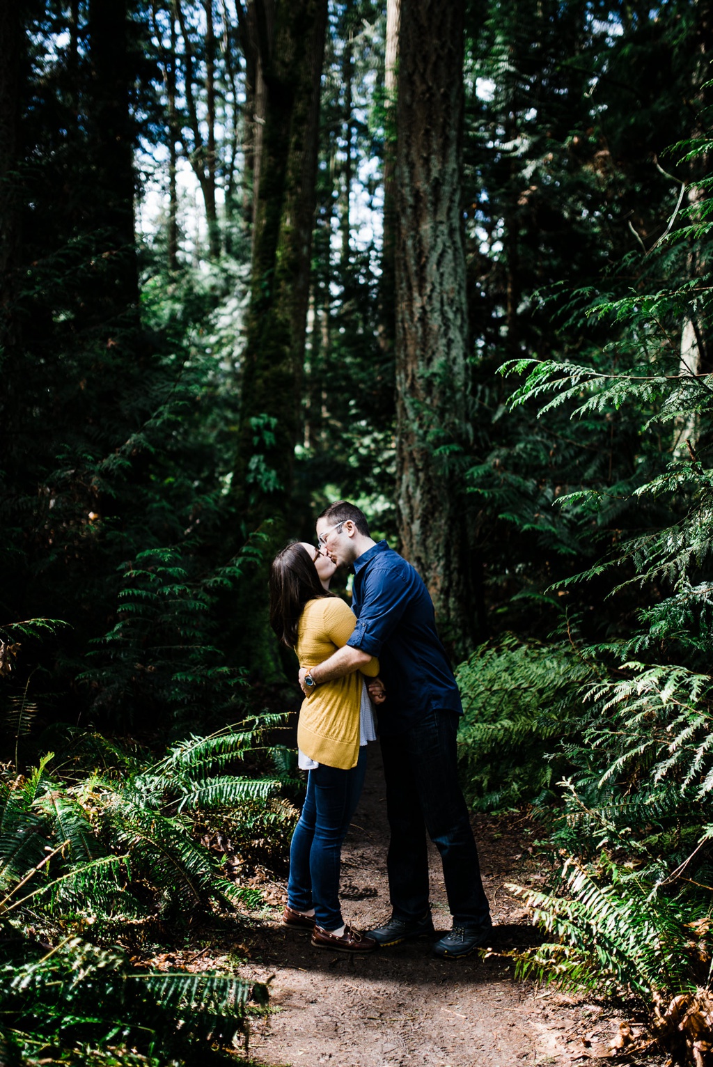 julia kinnunen photography, engagement photos, adventure, bastyr university, college sweethearts, hike, portraits