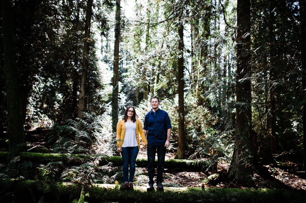 julia kinnunen photography, engagement photos, adventure, bastyr university, college sweethearts, hike, portraits