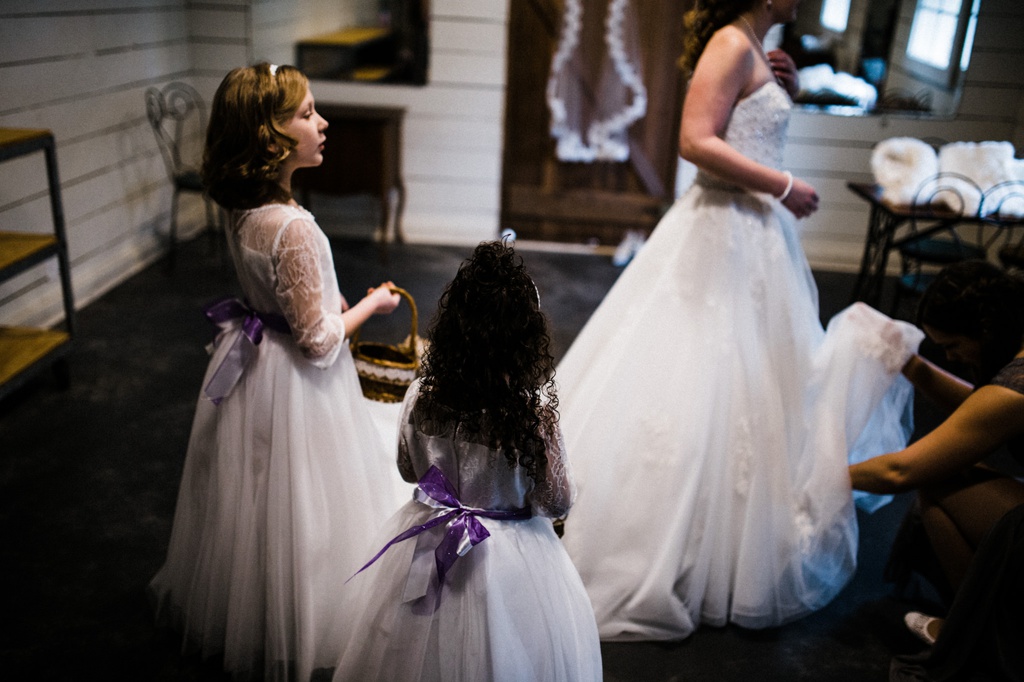 julia kinnunen photography, wedding photography, bride and groom, red barn studios, rustic wedding