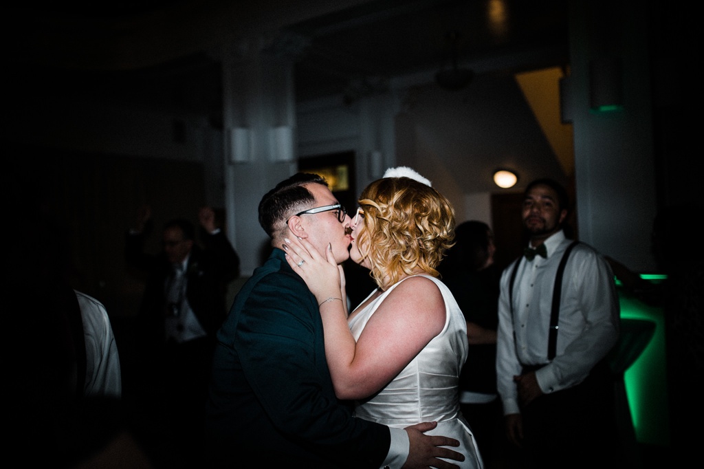 julia kinnunen photography, wedding, seattle wedding photographer, monte cristo ballroom, offbeat bride