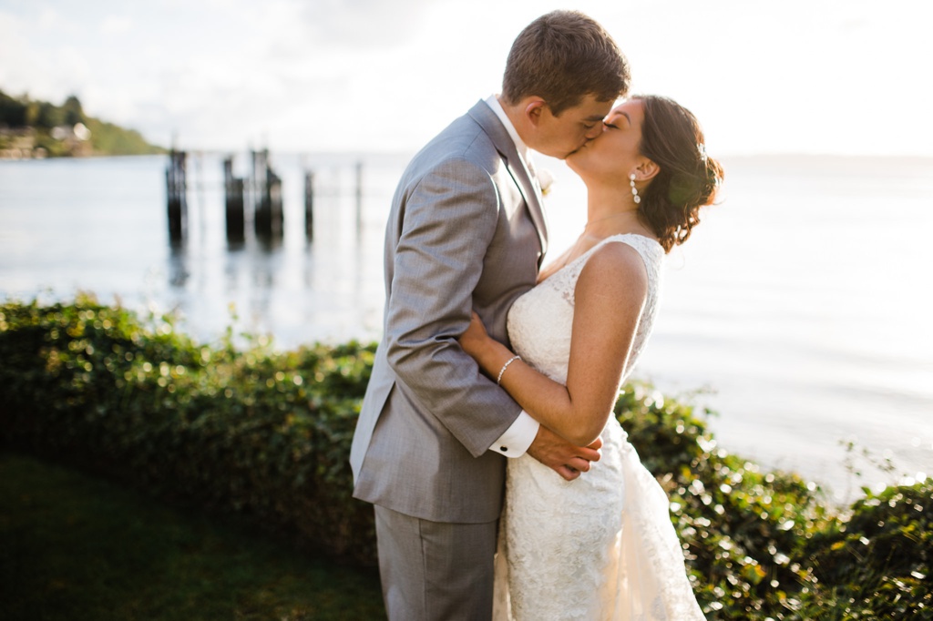 julia kinnunen photography, ballard bay club, seattle wedding, wedding photography, family, bride, groom, couples portraits