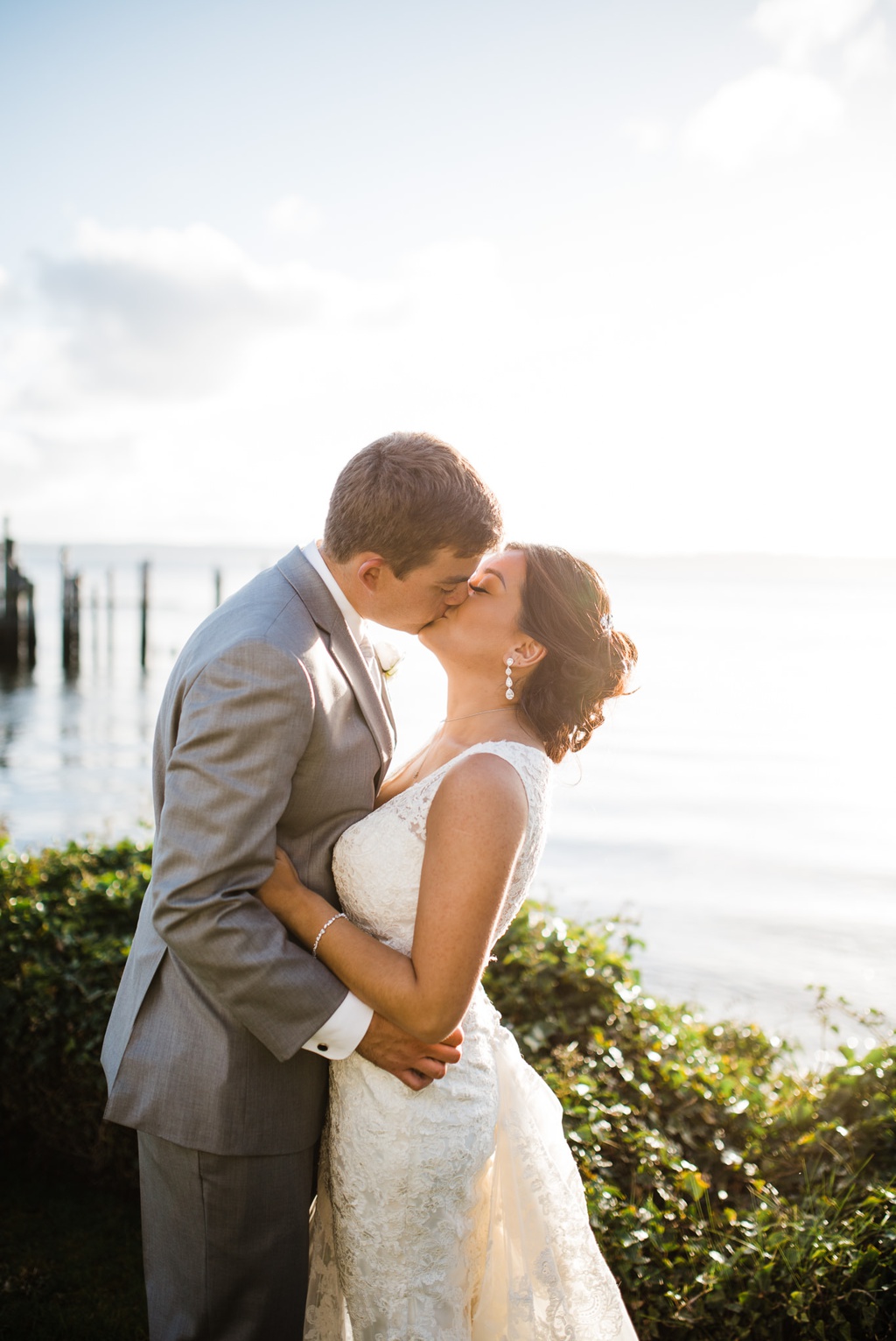 julia kinnunen photography, ballard bay club, seattle wedding, wedding photography, family, bride, groom, couples portraits