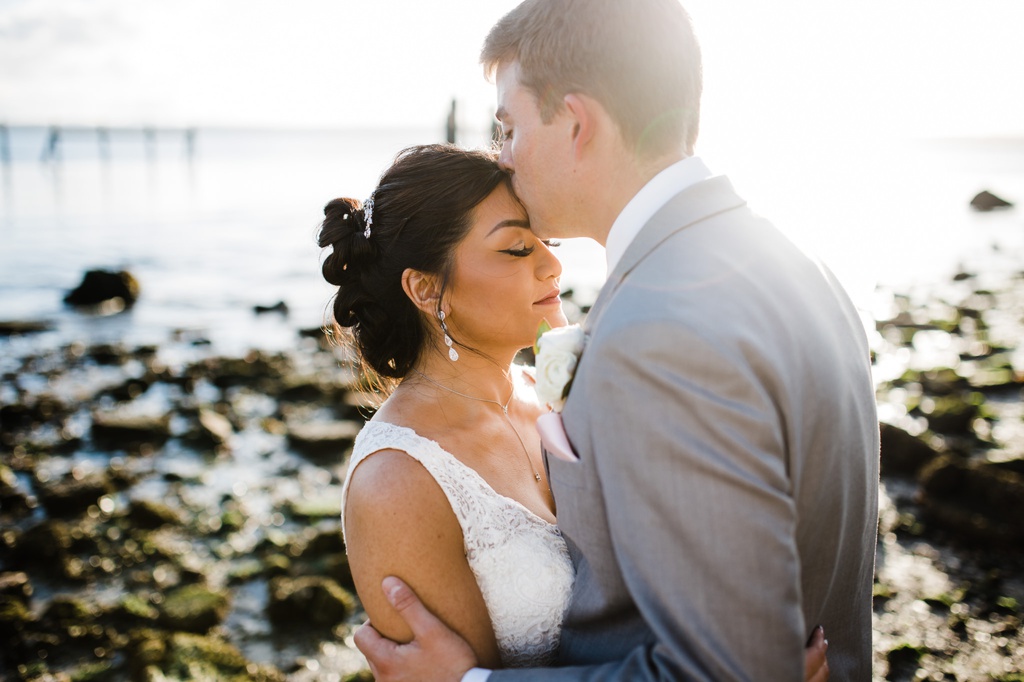 julia kinnunen photography, ballard bay club, seattle wedding, wedding photography, family, bride, groom, couples portraits