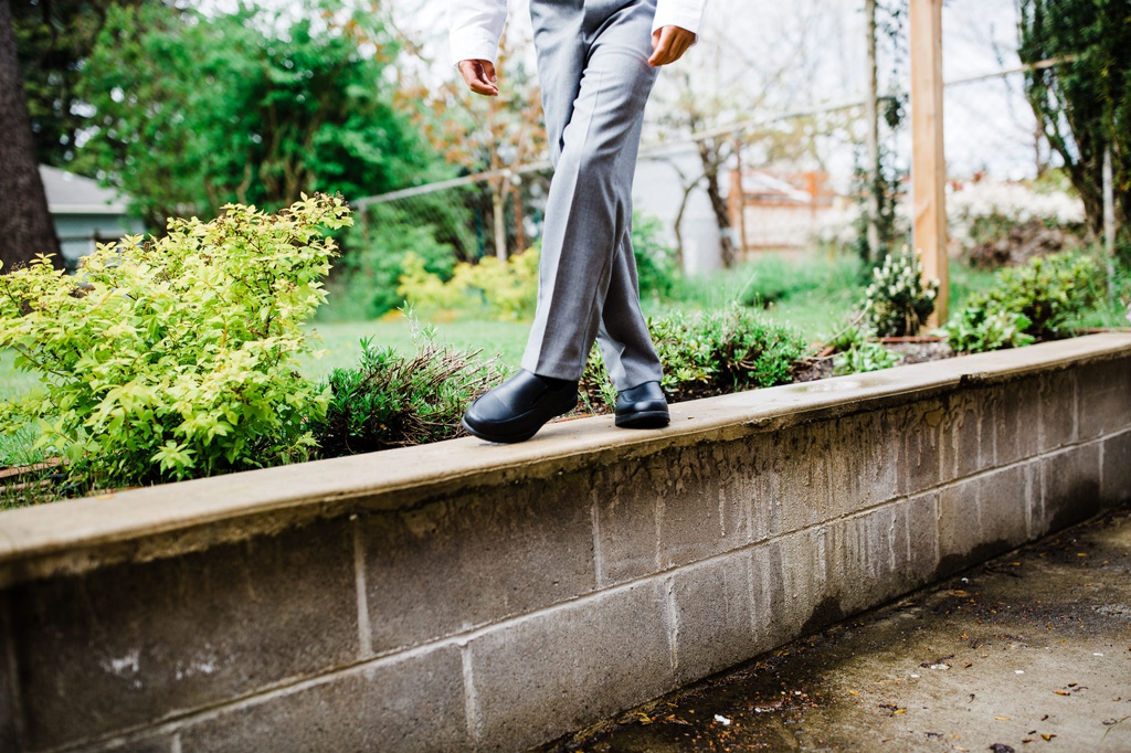 julia kinnunen photography, ballard bay club, seattle wedding, wedding photography, getting ready, details