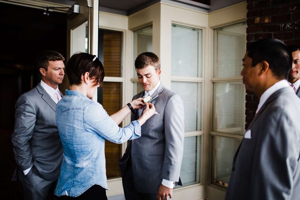 julia kinnunen photography, ballard bay club, seattle wedding, wedding photography, getting ready, details