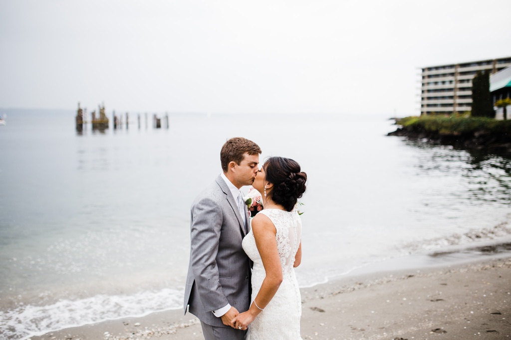 julia kinnunen photography, ballard bay club, seattle wedding, wedding photography, first look, couples portraits, bride, groom