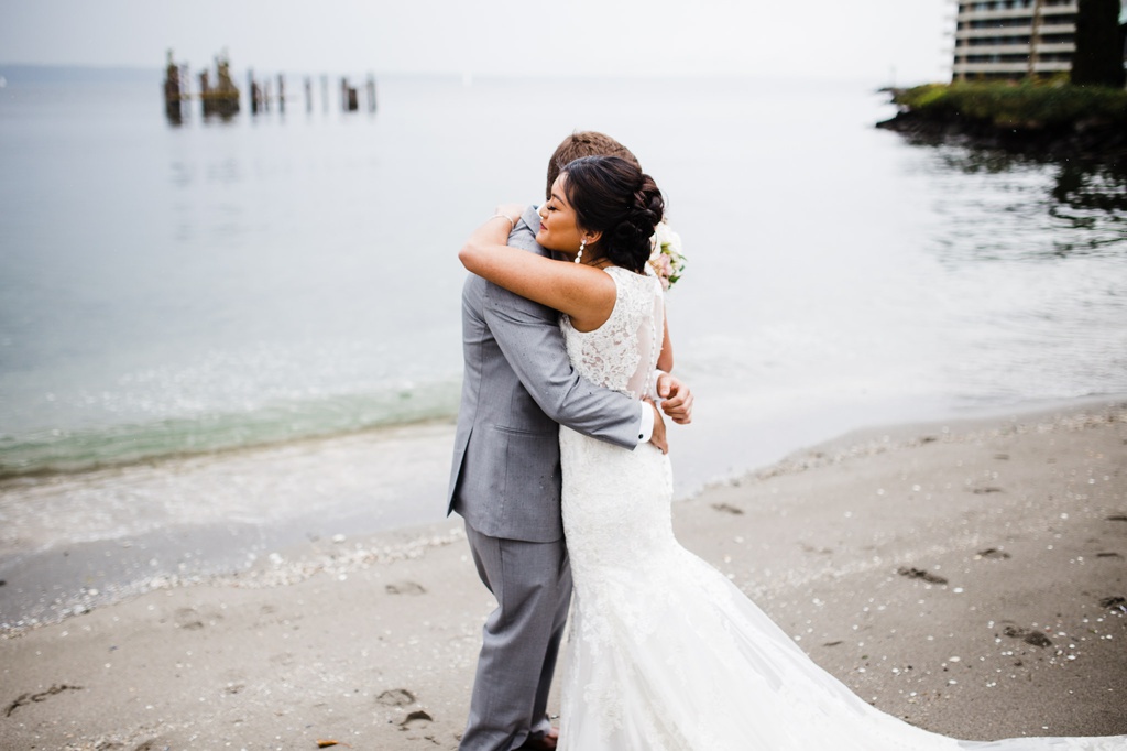 julia kinnunen photography, ballard bay club, seattle wedding, wedding photography, first look, couples portraits, bride, groom