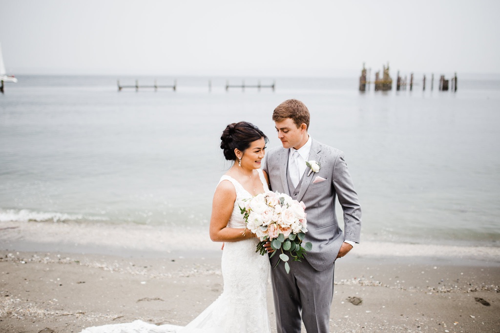 julia kinnunen photography, ballard bay club, seattle wedding, wedding photography, first look, couples portraits, bride, groom