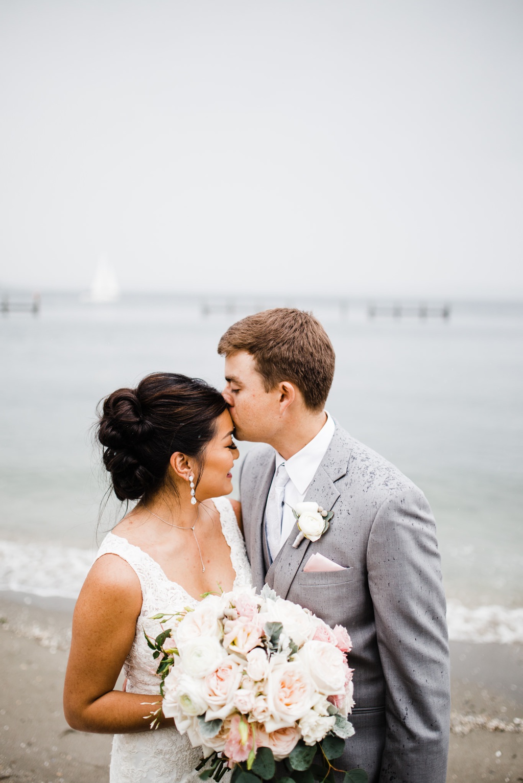 julia kinnunen photography, ballard bay club, seattle wedding, wedding photography, first look, couples portraits, bride, groom