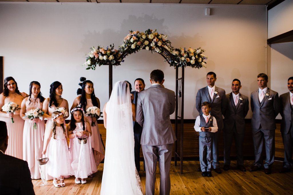 julia kinnunen photography, ballard bay club, seattle wedding, wedding photography, family, bride, groom, ceremony