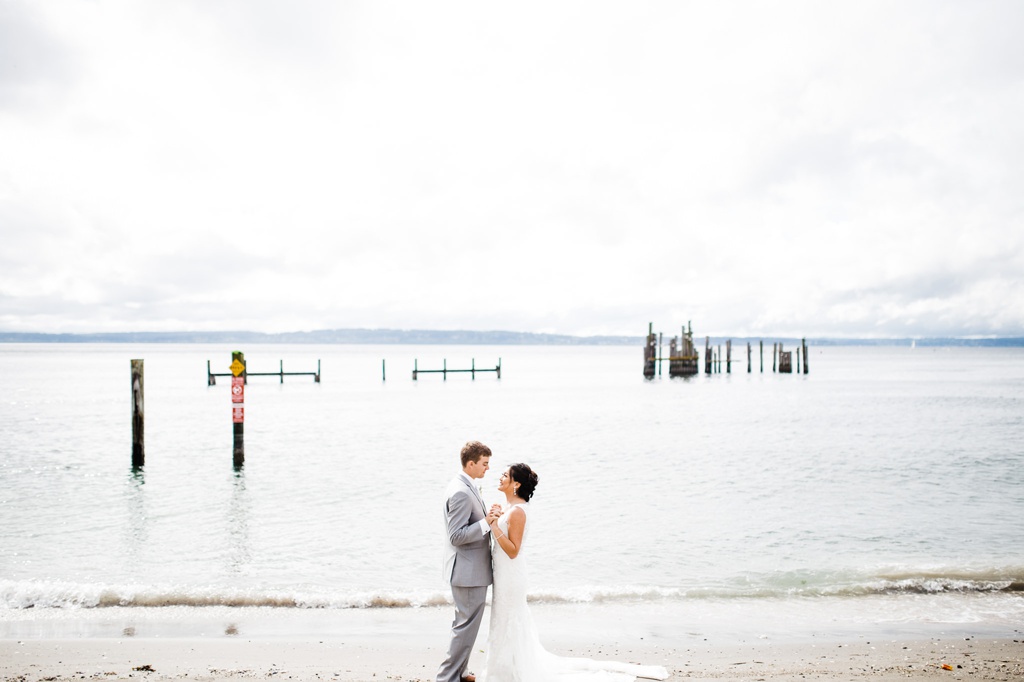 julia kinnunen photography, ballard bay club, seattle wedding, wedding photography, family, bride, groom, couples portraits