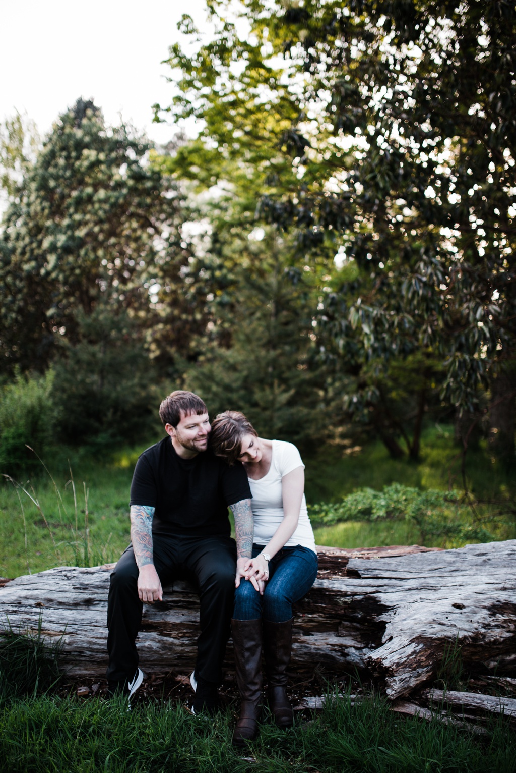 julia kinnunen photography, engagement photos, adventure, discovery park, hike, portraits